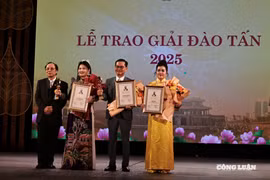 NSND Trung Hiếu vinh dự nhận Giải thưởng Đào Tấn 2025