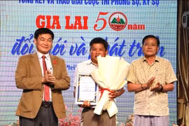 13 tác phẩm xuất sắc được trao giải tại cuộc thi phóng sự, ký sự ‘Gia Lai: 50 năm đổi mới và phát triển’
