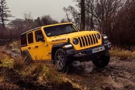 Jeep ám ảnh với lỗi cháy xe 30 năm chưa thể khắc phục