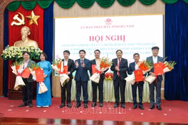 Hà Nam trao quyết định bổ nhiệm cán bộ đối với 5 sở mới