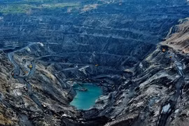 Tour du lịch mỏ than ở Quảng Ninh có gì đặc biệt?