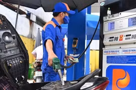 Bộ Công Thương đề xuất doanh nghiệp tự định giá xăng dầu, cải cách việc điều hành