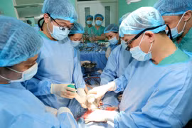 Huế: Ghép gan thành công cho bệnh nhi 15 tháng tuổi