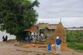 Đạo diễn Mai Long kể chuyện đời bằng phim 'Buông'