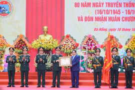 Xây dựng Quân khu 5 tinh nhuệ, hiện đại, nòng cốt trên địa bàn chiến lược của Tổ quốc