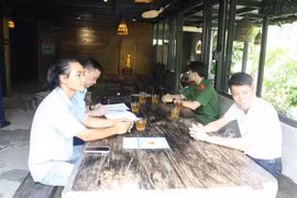 Bán 2 chai rượu mận 700.000 đồng cho du khách thăm Sa Pa, một cá nhân bị phạt 2 triệu đồng
