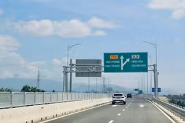 Nâng cao ý thức lái xe lưu thông trên cao tốc