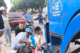 Nam sinh lớp 6 tử vong thương tâm khi va chạm xe tải trước cổng trường