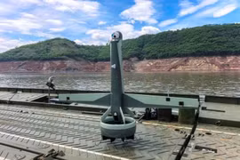 Trung Quốc ra mắt UAV mới có thiết kế như đuôi tên lửa