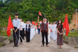 Thưởng viên chức năm 2024 tính theo năm học hay theo 6 tháng cuối năm?