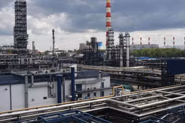 Doanh thu dầu khí Nga tháng 12 xuống mức thấp nhất từ năm 2020