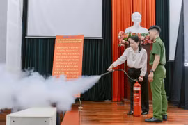 Cảng HKQT Tân Sơn Nhất: Nâng cao năng lực ứng phó và kỹ năng PCCC &amp; CNCH cho người lao động năm 2025