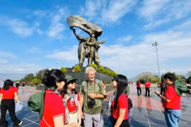 Điện Biên phải xác định du lịch là ngành kinh tế mũi nhọn, nâng 'chất' điểm đến và nhân lực