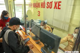 Hà Nội: Người dân làm đăng ký, cấp biển số xe tại đâu?