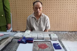 Triệt phá thành công chuyên án, thu giữ 2 bánh heroin và 18.000 viên ma túy tổng hợp