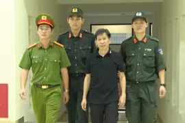Khởi tố Mạnh ‘gỗ’ ở xứ Thanh