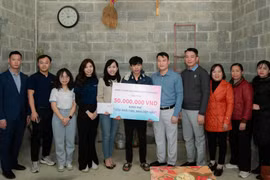 MB Ageas Life trao kinh phí hỗ trợ xây dựng 15 căn nhà cho gia đình khó khăn tại Cao Bằng