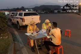 Không có bằng lái, tài xế điều khiển xe ô tô đi ngược chiều trên cao tốc bị phạt 54 triệu đồng