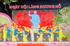 Ngày hội làng Dương Nỗ tôn vinh di sản Chủ tịch Hồ Chí Minh