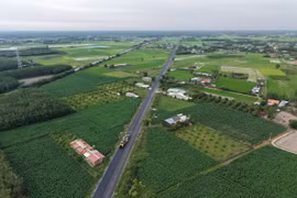 Gỡ khó vật liệu, mặt bằng để đường Hồ Chí Minh đoạn Chơn Thành - Đức Hòa về đích