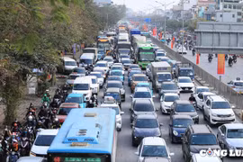 Bấm còi xe liên tục, sai quy định sẽ bị xử phạt nặng