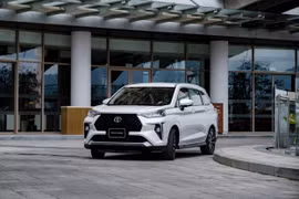 Giá xe Toyota tiếp tục giảm cao nhất 75 triệu đồng