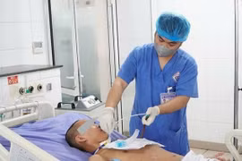 Thanh niên 19 tuổi sống lại trên đường đưa về lo hậu sự