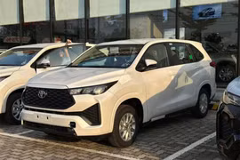 Bản giá rẻ Toyota Innova Cross chính thức ra mắt thị trường Việt Nam