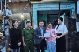 Báo Tiền Phong hỗ trợ người dân phường Tuy Hòa (Đắk Lắk) sau trận lũ lịch sử