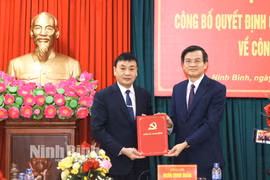 Điều động, bổ nhiệm Chủ tịch Liên đoàn Lao động tỉnh Ninh Bình