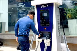 Ford triển khai lắp trạm sạc, sẵn sàng chào đón Mustang Mach-E