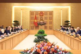 Phó Thủ tướng Hồ Đức Phớc tiếp hơn 40 doanh nghiệp của Pháp, thúc đẩy hợp tác kinh doanh với Việt Nam
