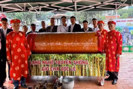 Chả quế khổng lồ 100 kg hút du khách tại Festival Thăng Long - Hà Nội 2025