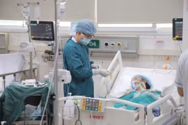 2 Nghị định lớn của ngành Y sẽ được ban hành về phụ cấp đặc thù và bảo vệ an toàn cho nhân viên y tế
