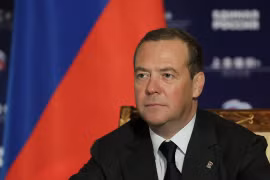 Ông Dmitry Medvedev đáp trả mạnh mẽ Tổng thống Mỹ