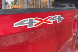Cách gỡ decal xe an toàn mà không làm hỏng sơn hay kính