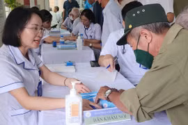 Xã Ứng Thiên (Hà Nội): Khám, cấp thuốc miễn phí cho hơn 300 người cao tuổi