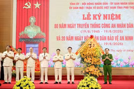Phú Thọ: Kỷ niệm 80 năm Ngày truyền thống CAND và 20 năm Ngày hội toàn dân bảo vệ ANTQ
