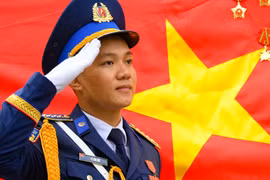 Góp ý Văn kiện Đại hội XIV: Chính trị là cơ sở để xây dựng quân đội và công an trong sạch, vững mạnh toàn diện