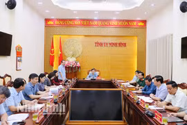 Thường trực Tỉnh ủy Ninh Bình triển khai công tác tháng 5