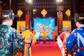 Ngự Trà Hoàng Cung