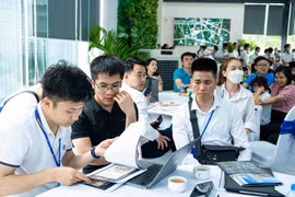 Nở rộ 'đào tạo chui' môi giới bất động sản: Tiền thì mất, tật liệu có mang!