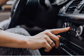 Cách dùng điều hòa ô tô hiệu quả trong ngày nóng