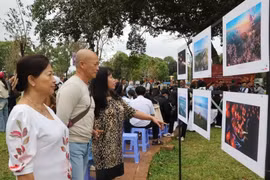 Triển lãm ảnh 'Sắc màu hội tụ' hưởng ứng Lễ hội Cà phê Buôn Ma Thuột 2025