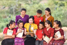 Hơn 1.500 tác phẩm tham dự Cuộc thi ảnh 'Đất nước ngàn hoa'