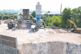 Đổ chất thải ra môi trường, giám đốc doanh nghiệp ở Ninh Bình bị khởi tố
