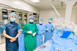 Cụ ông 75 tuổi thoát chết ngoạn mục sau cơn đột quỵ nặng