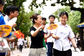 Một trường thành viên Đại học Quốc gia Hà Nội 'xóa sổ' 10 tổ hợp xét tuyển