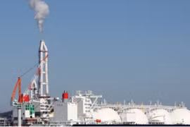 Nga và Trung Quốc đẩy mạnh giao dịch LNG, bất chấp cấm vận
