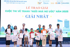 Tạp chí Trẻ em Việt Nam trao giải cuộc thi vẽ tranh 'Ngôi nhà mơ ước' năm 2025